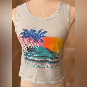 🏝️ Vintage Beach Boys Graphic Crop Tank Top, Retro Coastal Surf Vibes, S 🌊 🏄‍♂️
